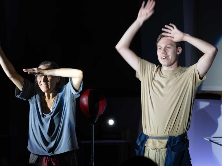 Körner eines Autisten. Gefühle, eine Taube, Foto: MICHAEL T.