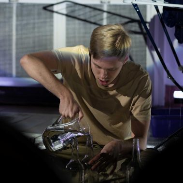 Körner eines Autisten. Gefühle, eine Taube, Foto: MICHAEL T.